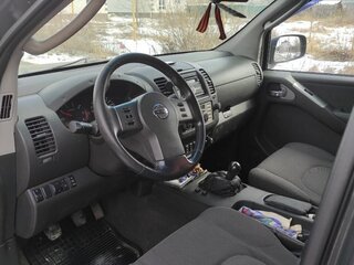 2007 Nissan Navara (Frontier) III (D40), серый, 950000 рублей, вид 4