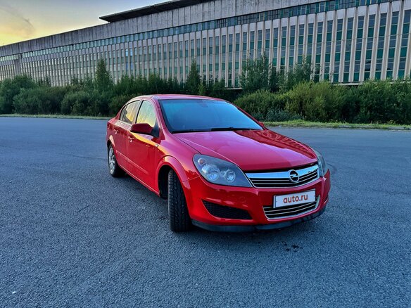 2008 Opel Astra H Рестайлинг, красный, 485000 рублей - вид 1