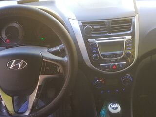 2012 Hyundai Solaris I, красный, 550000 рублей, вид 5