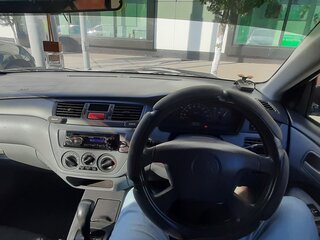 2000 Mitsubishi Lancer Cedia IX, белый, 400000 рублей, вид 5