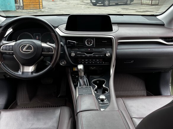 2021 Lexus RX 300 IV Рестайлинг, зелёный, 5600000 рублей - вид 13