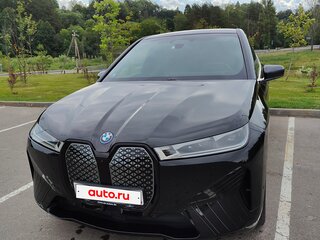 2022 BMW iX xDrive40 I (I20), чёрный, 7000000 рублей, вид 2