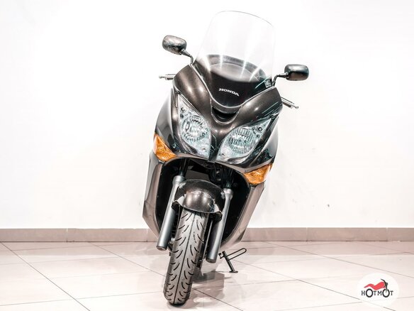 2015 Honda Silver Wing 600, чёрный - вид 4