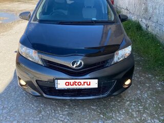 2011 Toyota Vitz III (XP130), серый, 800000 рублей, вид 1