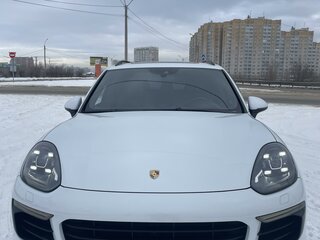 2014 Porsche Cayenne S II Рестайлинг (958), белый, 3300000 рублей, вид 2