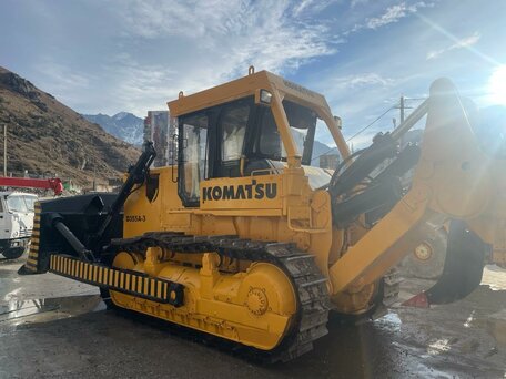 1999 Komatsu D355, жёлтый, 14000000 рублей, вид 2