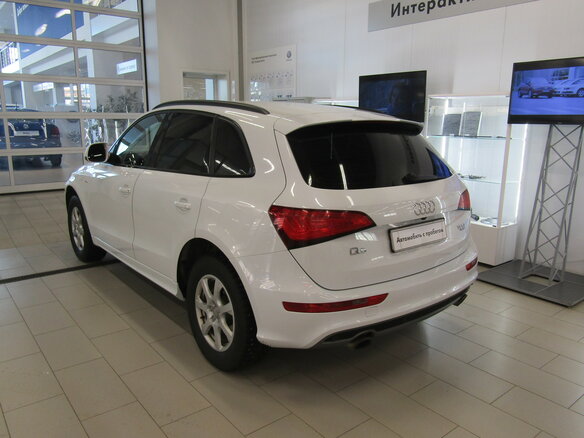 2014 Audi Q5 I (8R) Рестайлинг, белый - вид 1