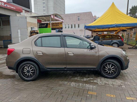 2019 Renault Logan Stepway II Рестайлинг, коричневый, 980000 рублей - вид 9