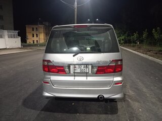 2003 Toyota Alphard I, серебристый, 750000 рублей, вид 4