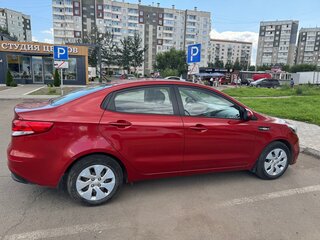 2015 Kia Rio III Рестайлинг, красный, 1430000 рублей, вид 4
