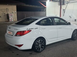 2015 Hyundai Solaris I Рестайлинг, белый, 1300000 рублей, вид 4