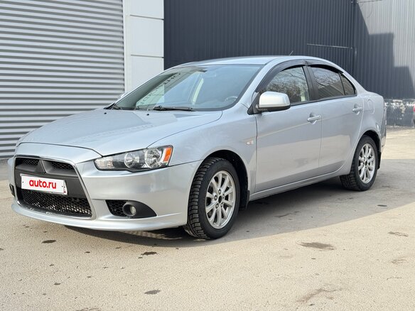 2013 Mitsubishi Lancer X Рестайлинг, серебристый, 785000 рублей