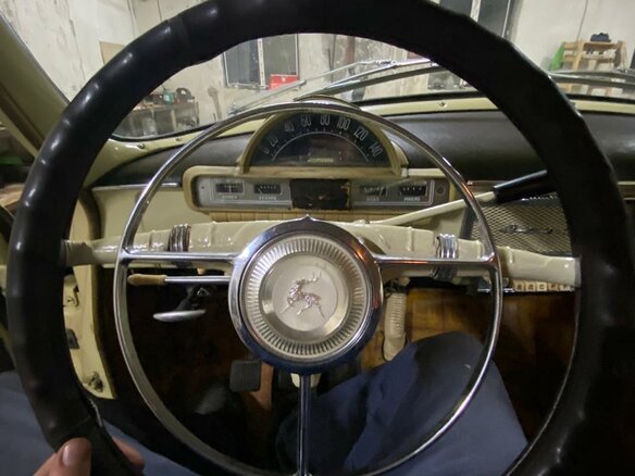 1966 ГАЗ 21 «Волга» 21Р, бежевый, 700000 рублей - вид 28
