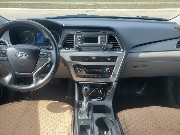 2015 Hyundai Sonata VII (LF), серый, 1300000 рублей - вид 13