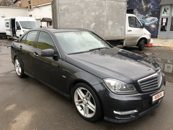 2012 Mercedes-Benz C-Класс 180 BlueEFFICIENCY III (W204) Рестайлинг, чёрный - вид 3