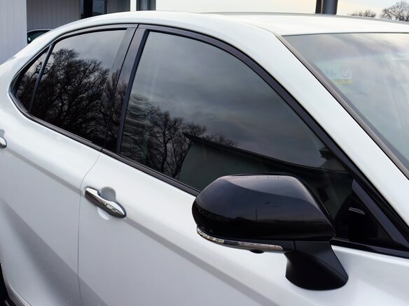 2019 Toyota Camry VIII (XV70), белый, 3700000 рублей - вид 19