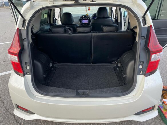2018 Nissan Note e-Power II Рестайлинг, белый, 1150000 рублей - вид 8