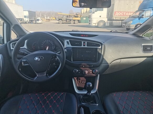 2013 Kia Ceed II, белый, 800000 рублей - вид 5