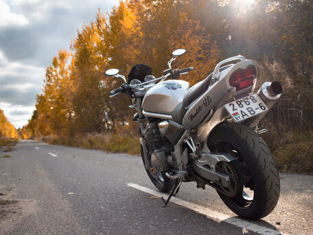 2004 Suzuki Bandit GSF 600, серебристый, 278614 рублей, вид 1