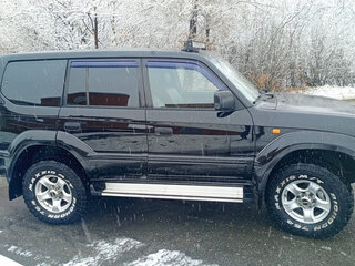 1999 Toyota Land Cruiser Prado 90 Series Рестайлинг, чёрный, 1500000 рублей, вид 5