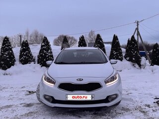 2013 Kia Ceed II, белый, 1500000 рублей, вид 2