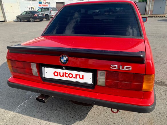 1984 BMW 3 серии 316 II (E30), красный, 500000 рублей - вид 35