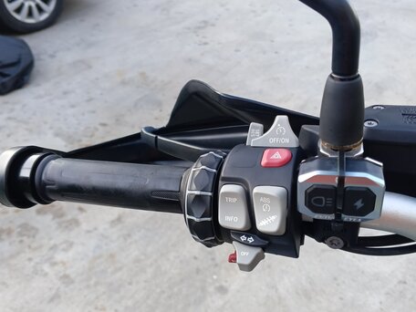 2016 BMW R 1200 R, серый, 1050000 рублей, вид 2