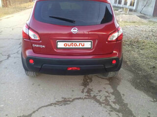 2012 Nissan Qashqai I Рестайлинг, красный, 850000 рублей, вид 2