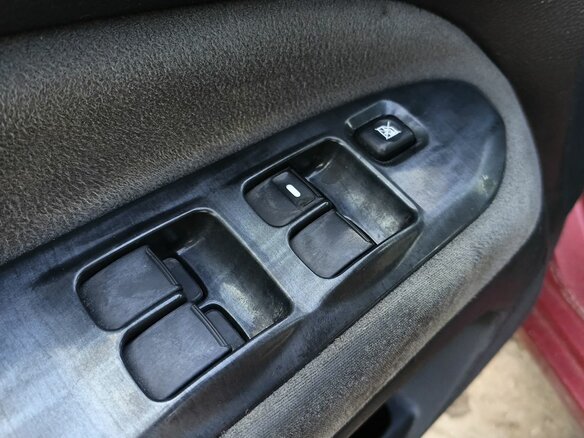 2005 Mitsubishi Lancer IX, красный, 169000 рублей - вид 15