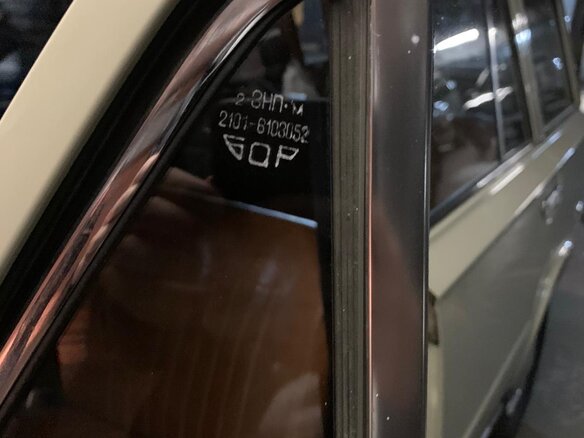 1972 Lada (ВАЗ) 2102, бежевый - вид 5