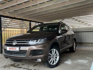 2011 Volkswagen Touareg II, коричневый, 2550000 рублей, вид 2