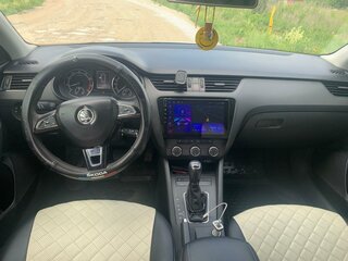 2018 Skoda Octavia III (A7) Рестайлинг, белый, 1100000 рублей, вид 2