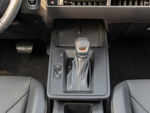 2026 Toyota Corolla Cross I Рестайлинг, белый, 3300750 рублей - вид 13