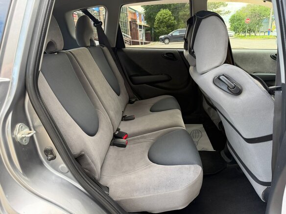 2005 Honda Fit I, серый - вид 21