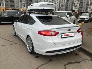 2013 Ford Fusion (North America) II, белый, 1420000 рублей, вид 3