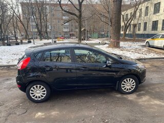 2016 Ford Fiesta Mk6 Рестайлинг, чёрный, 950000 рублей, вид 2