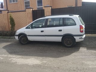 2002 Opel Zafira A, белый, 460000 рублей, вид 3