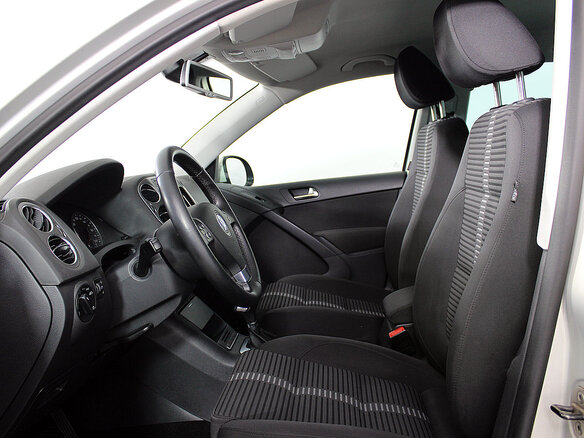 2010 Volkswagen Tiguan I, серебристый - вид 10