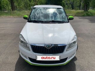 2012 Skoda Fabia II Рестайлинг, белый, 610000 рублей, вид 1
