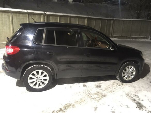 2010 Volkswagen Tiguan I, чёрный - вид 6