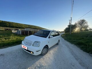 2001 Mitsubishi Dion I, белый, 650000 рублей, вид 1