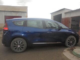 2017 Renault Scenic Grand IV, синий, 1400000 рублей, вид 2