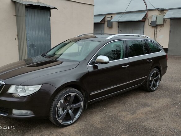 2012 Skoda Superb II, коричневый - вид 2