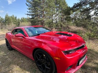 2014 Chevrolet Camaro SS V Рестайлинг, красный, 3500000 рублей, вид 5