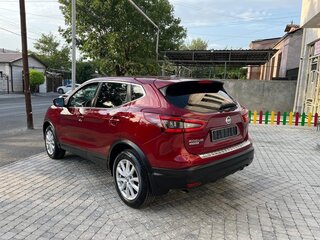 2020 Nissan Rogue Sport I Рестайлинг, красный, 1850000 рублей, вид 4