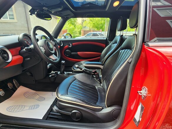 2008 Mini Hatch JCW II (R56), красный, 999999 рублей - вид 10
