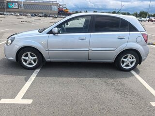 2011 Kia Rio II Рестайлинг, серебристый, 530000 рублей, вид 3