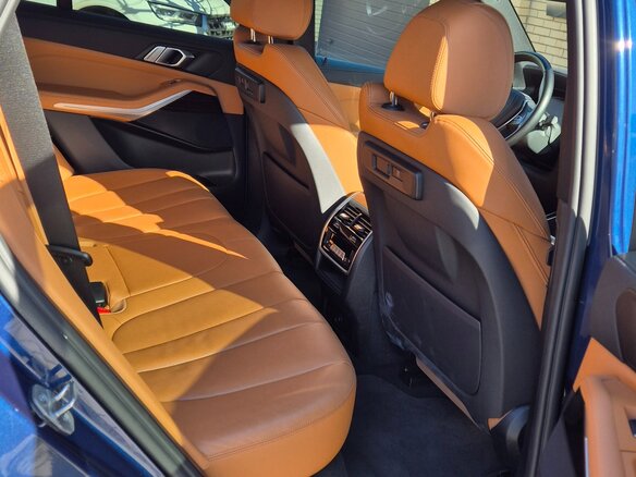 2021 BMW X5 40i IV (G05/G18), синий, 5900000 рублей - вид 5