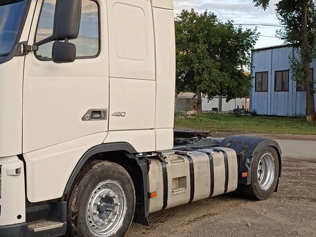 2011 Volvo FH, белый, 4600000 рублей, вид 3