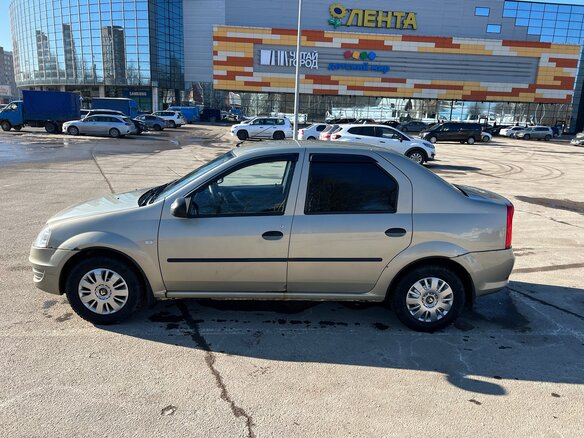 2011 Renault Logan I Рестайлинг, бежевый, 350000 рублей - вид 3